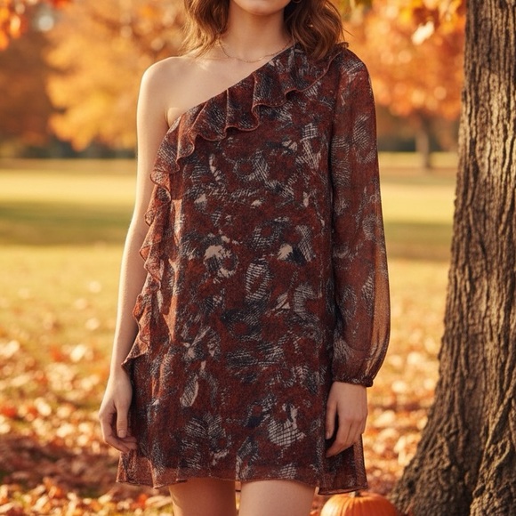 Romeo & Juliet Couture Dresses & Skirts - Romeo and Juliet couture one shoulder dress